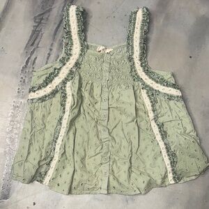 Forever That Girl Sage Green Eyelet Lace Sleeveless Top Smocked Blouse Size M